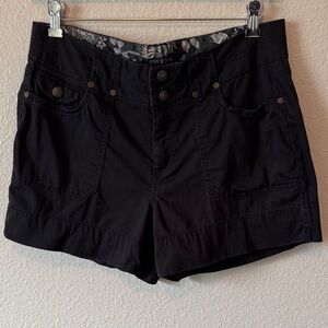 One 5 One Women's Black Shorts